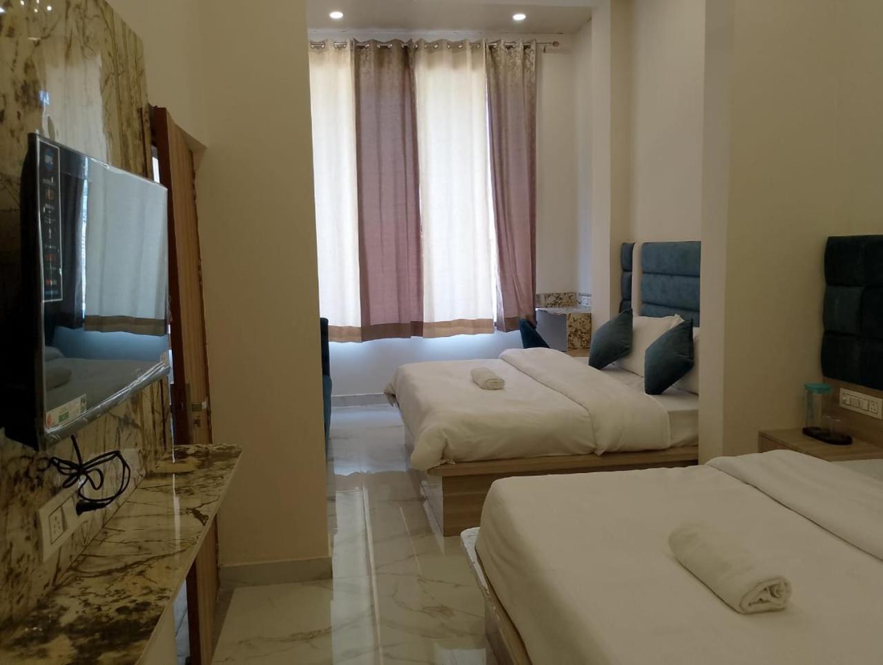 Hotel Lr Delite Inn Mathura Exterior photo